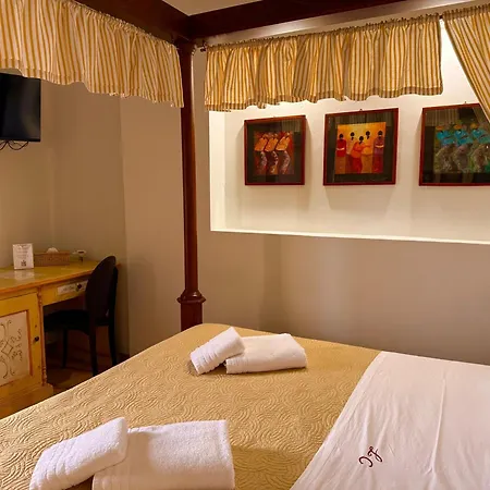 Great Greece Le Convivial Hotel 5*