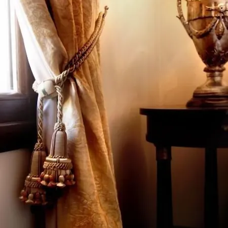 Great Greece Le Convivial Hotel