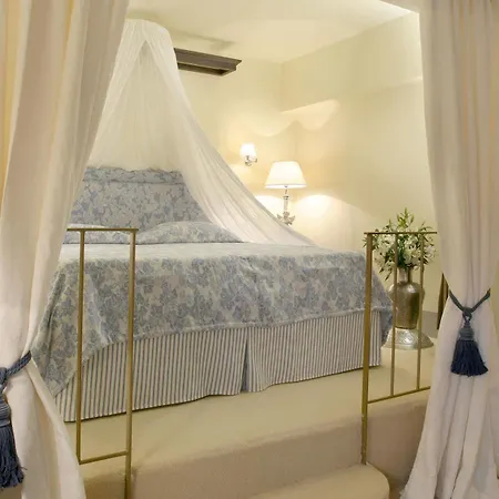 Great Greece Le Convivial Xylokastro